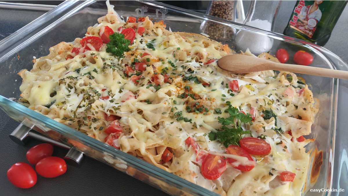 Bandnudeln_mit_Lachs.jpg