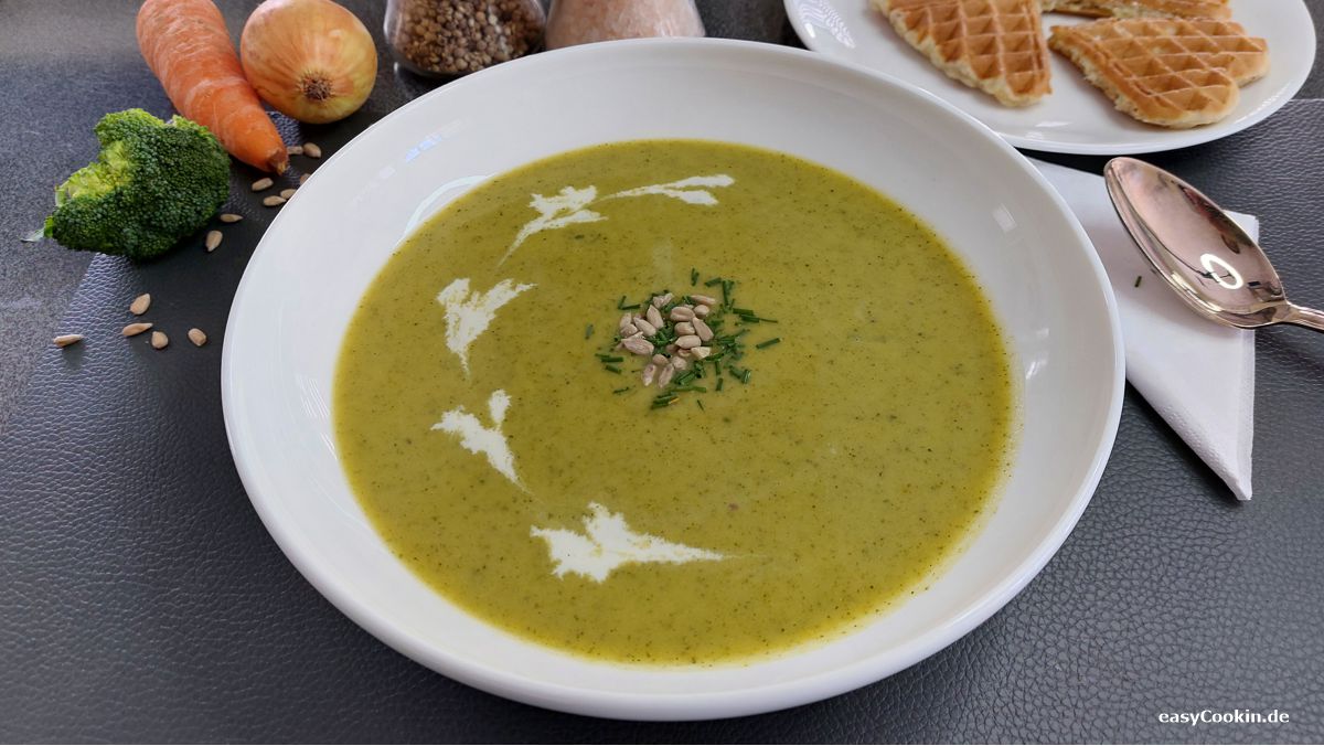 Brokkolicremesuppe.jpg