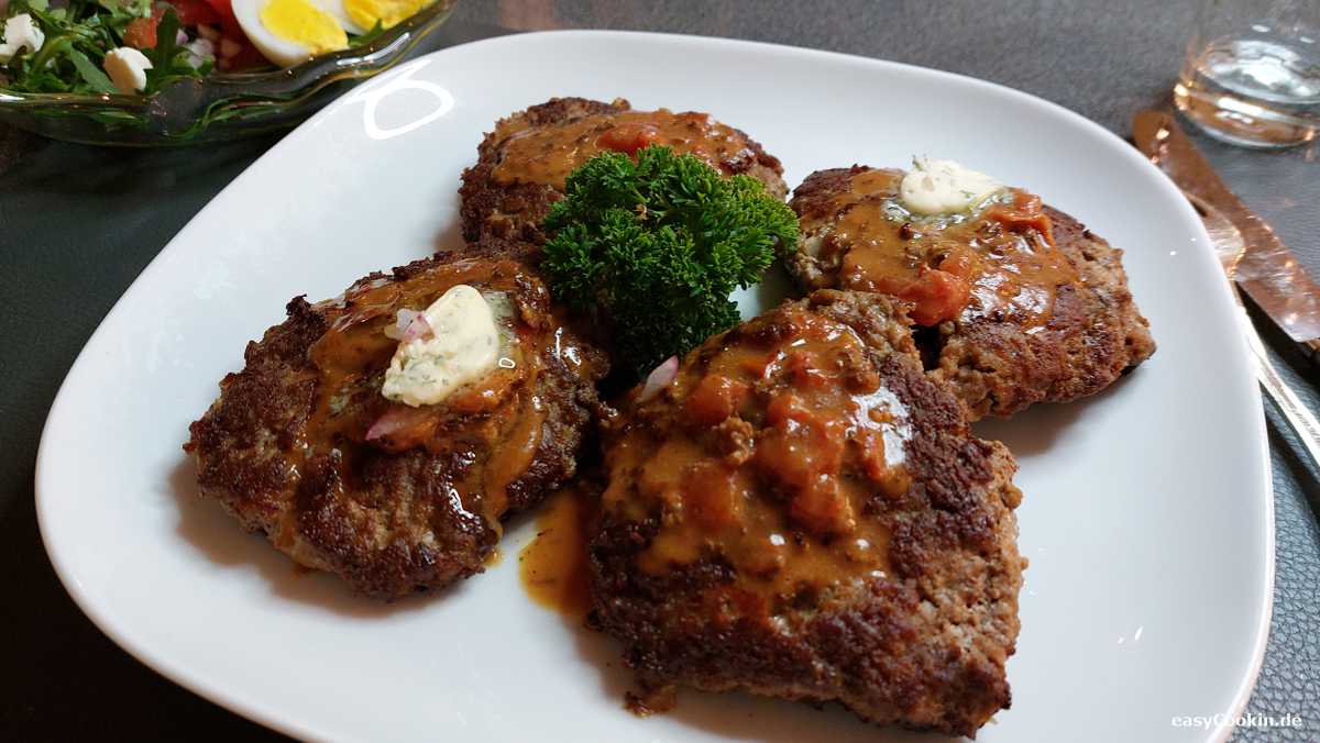 Hacksteak_mit_Estragonbutter.jpg