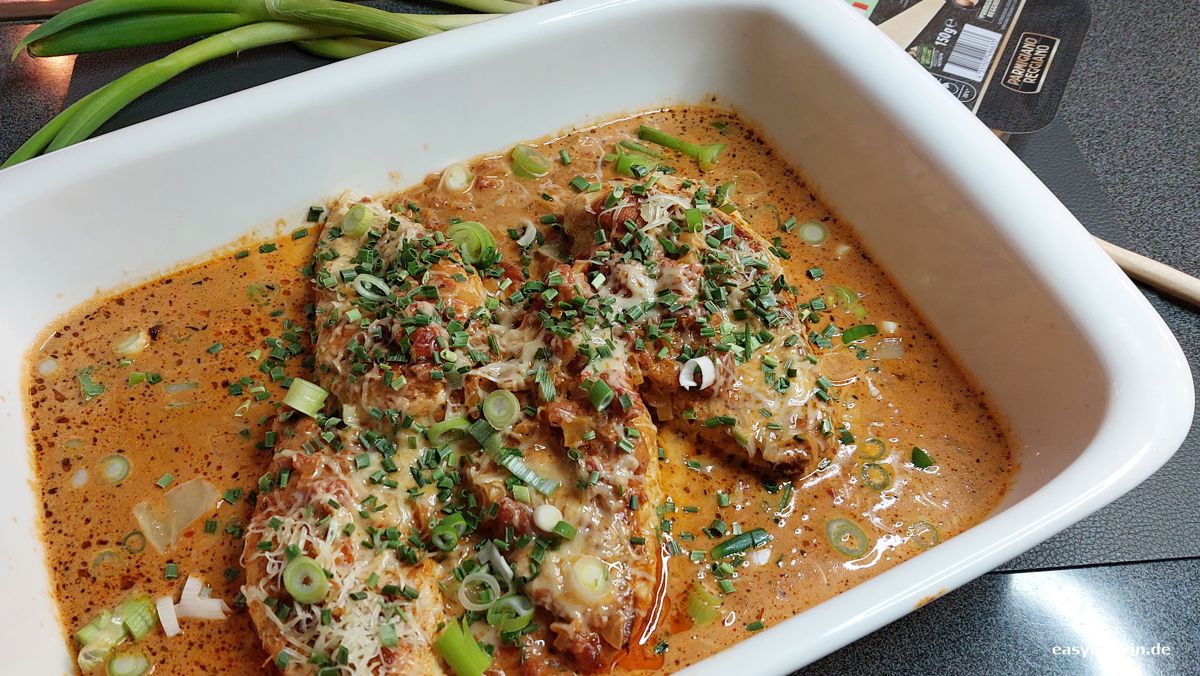 Haehnchenbrust_Tomatensosse.jpg