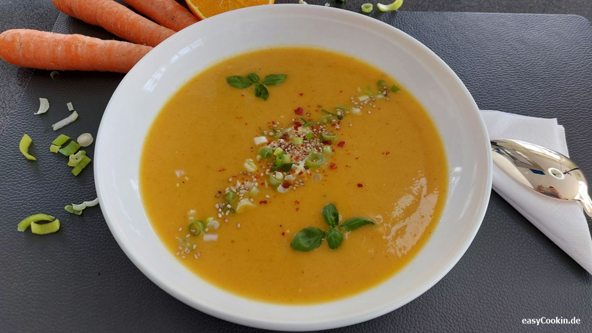 Moehren_Orangensuppe.jpg