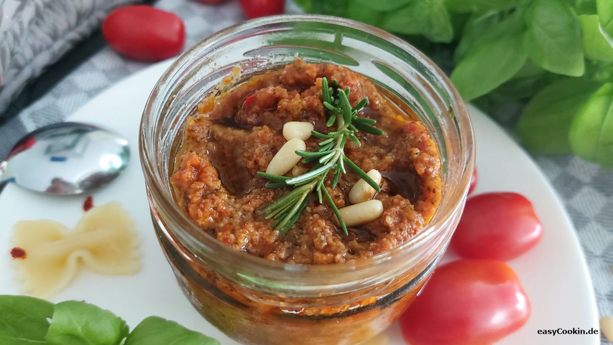 Pesto_Rosso.jpg