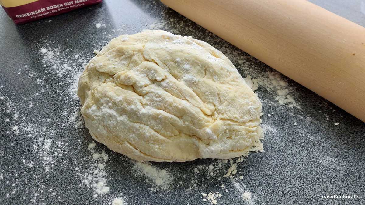 Pizzateig_Grundrezept.jpg