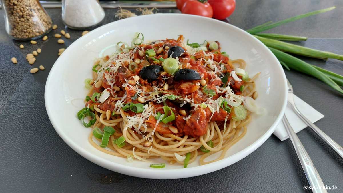 Spaghetti_mit_Olivensosse.jpg