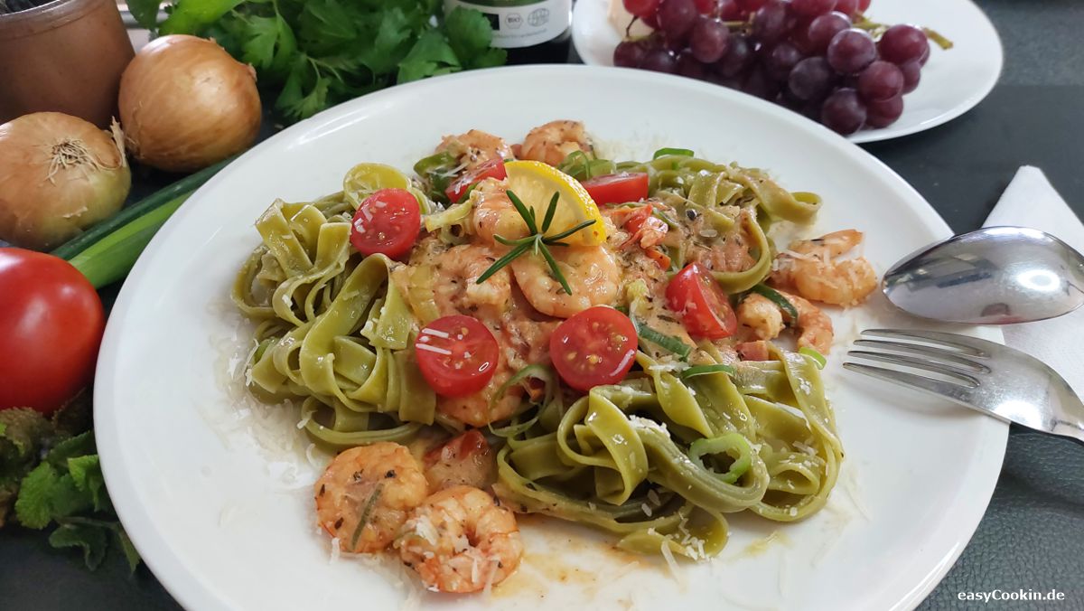 Tagliatelle_mit_Krabben.jpg
