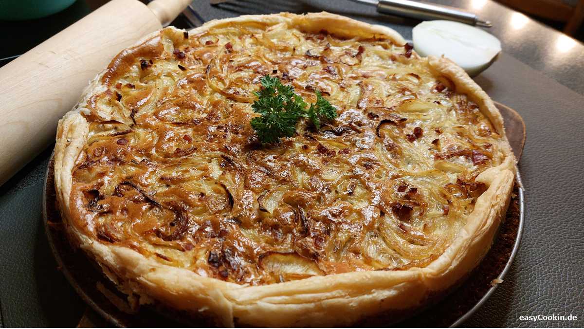 Zwiebelkuchen_Blaetterteig.jpg